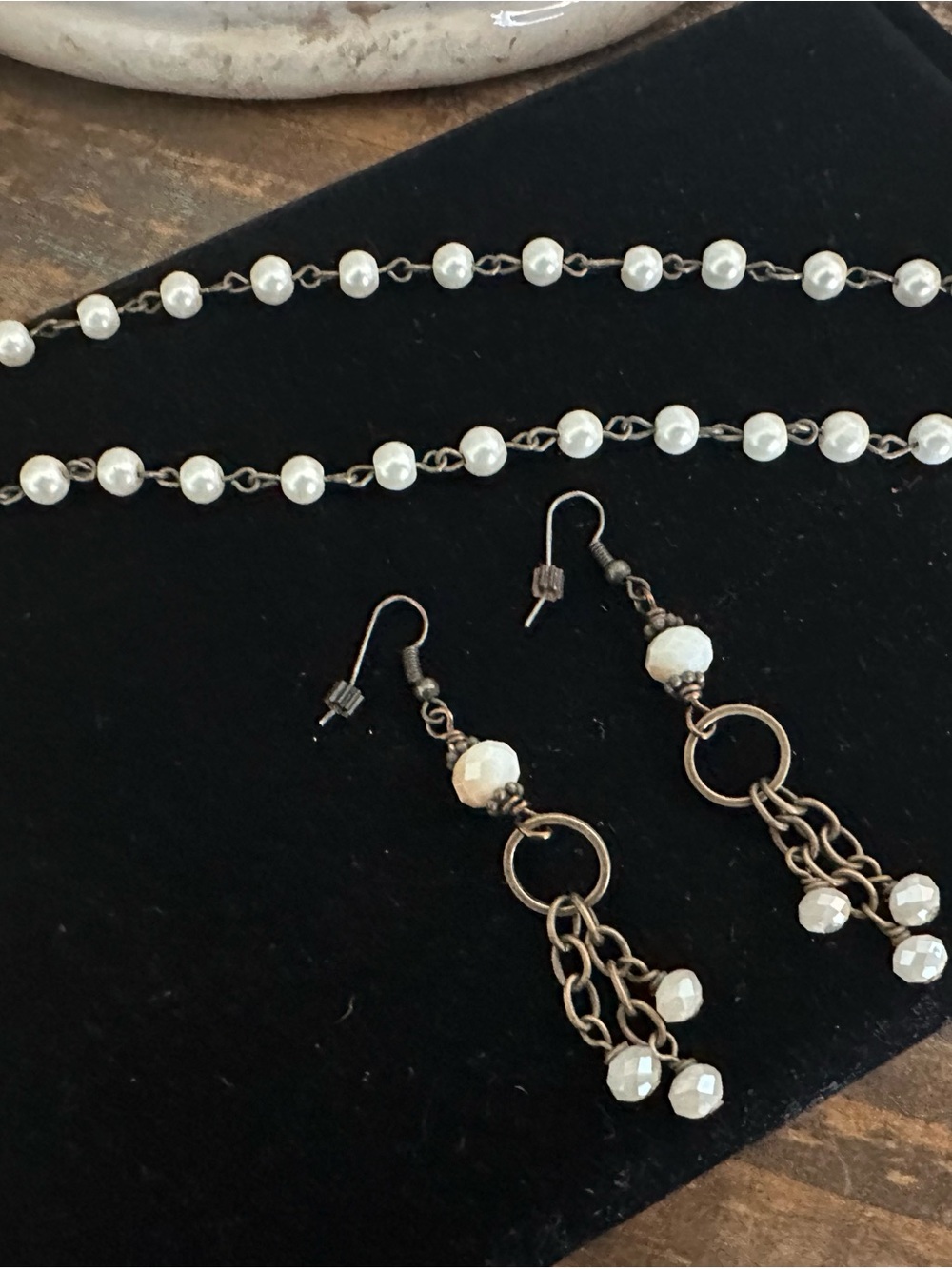 Pearl Drop Chain Dangle Earrings - White Pearlescent